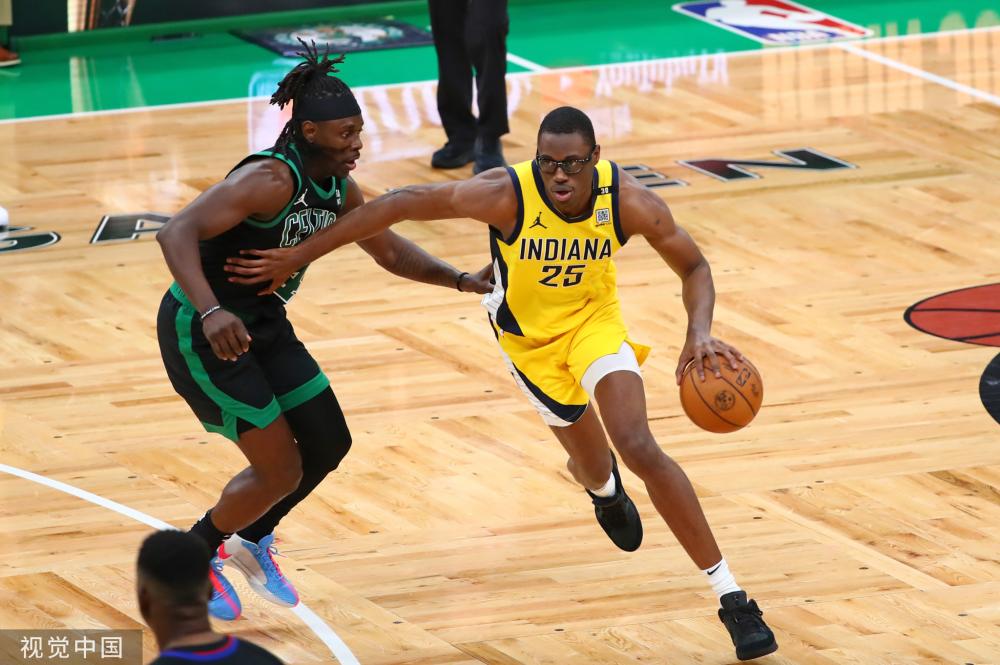 恩在赛后接 恩在赛后接