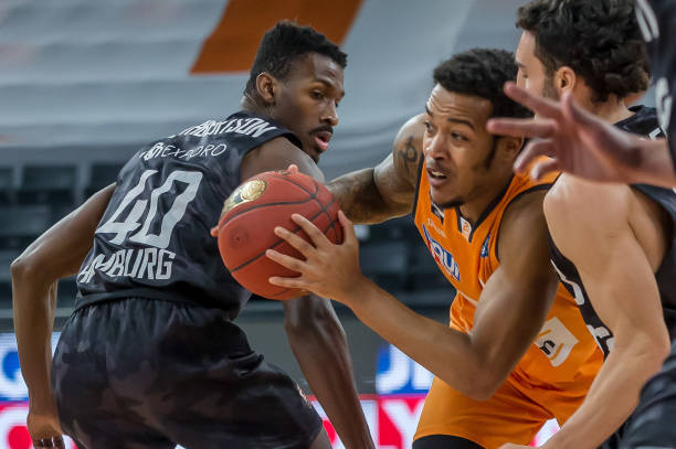 给予普尔和 给予普尔和